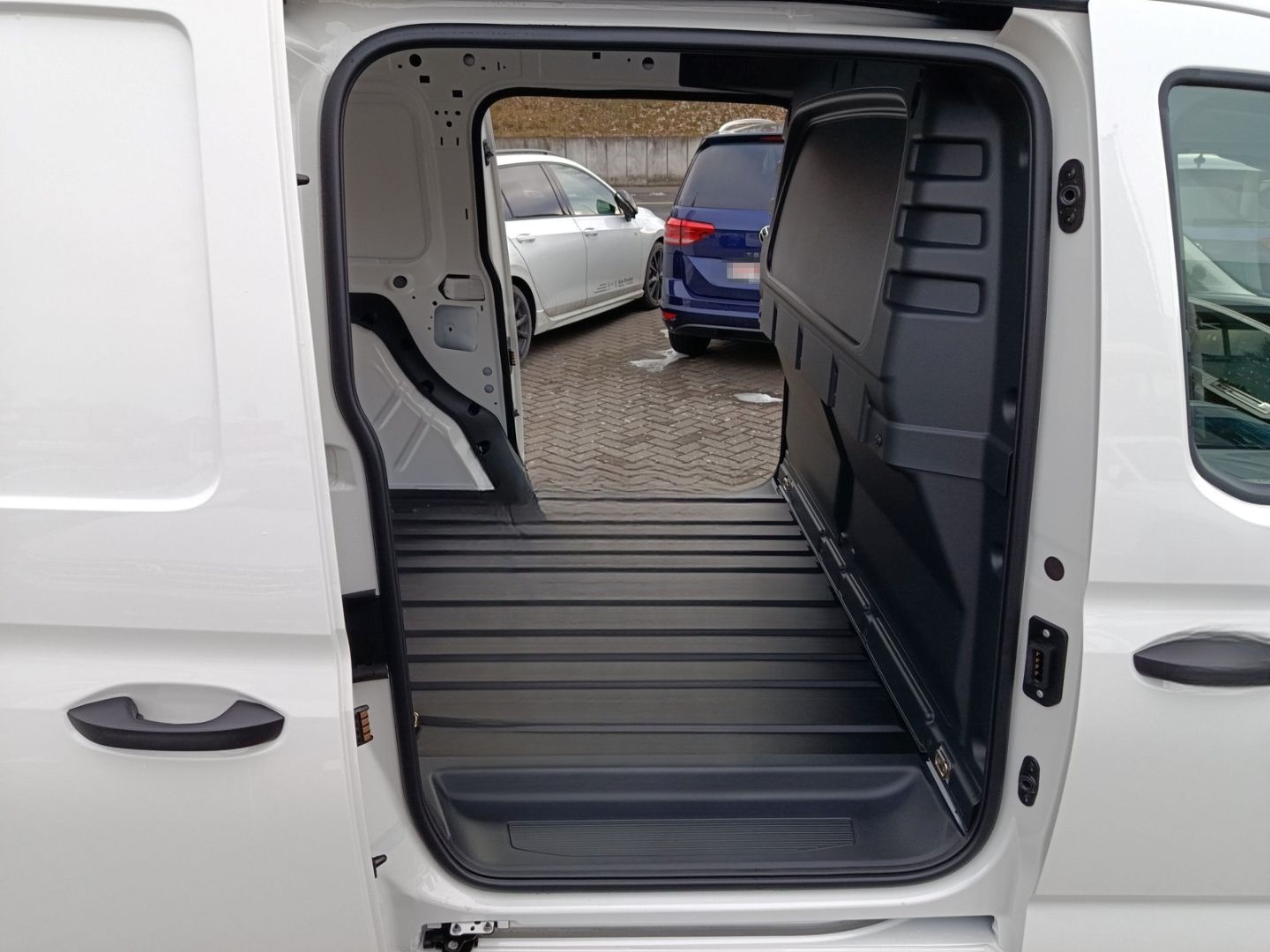 Volkswagen Caddy Cargo Maxi Ahk+Sitzhzg+PDC foto 20