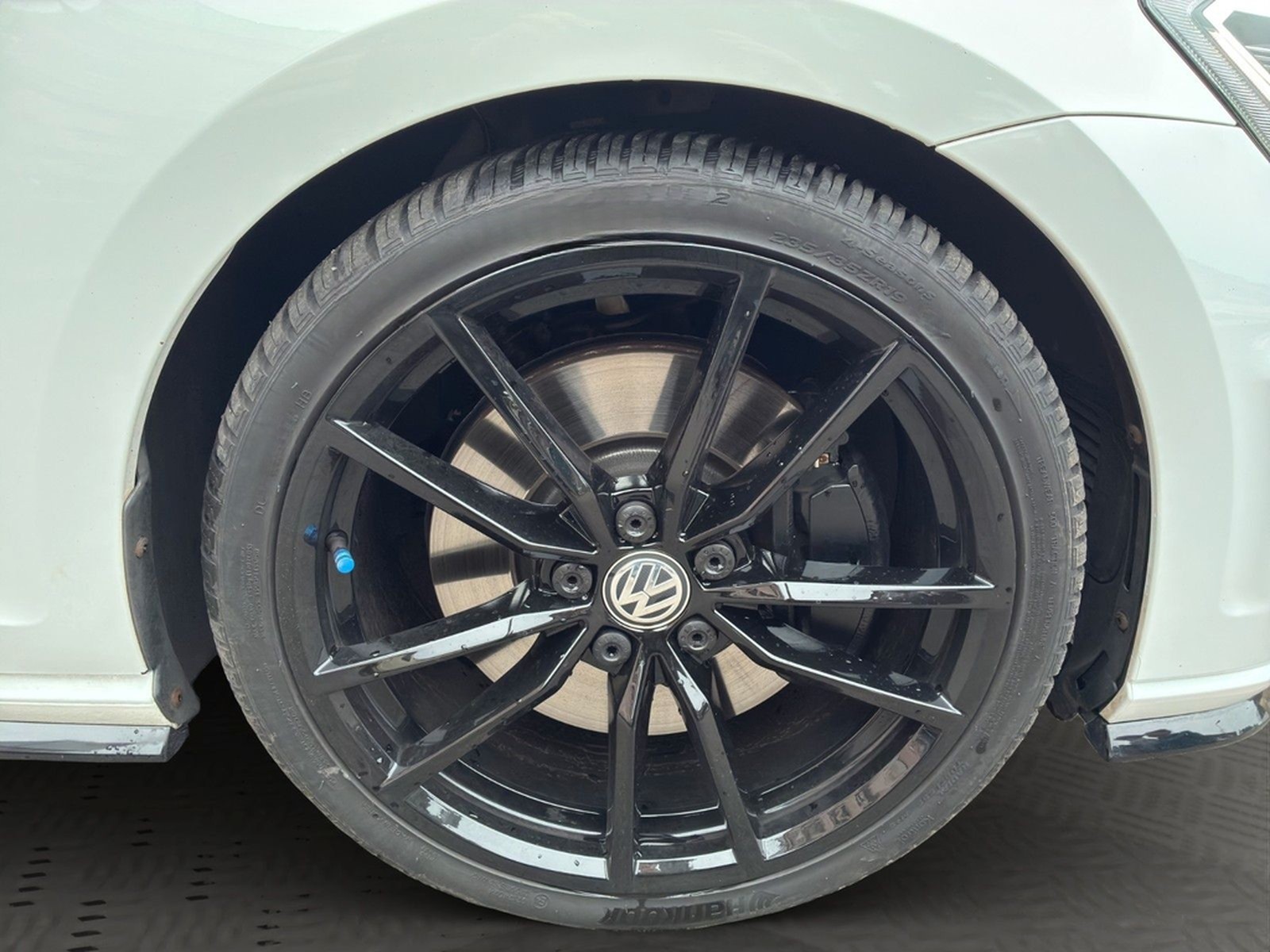 Volkswagen Golf VII Lim. R  4Motion // Akrapovic // foto 20