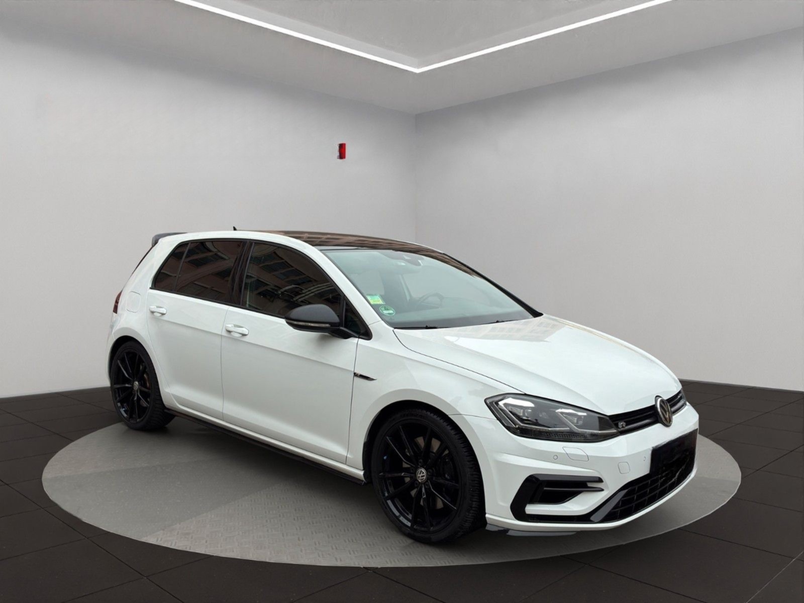 Volkswagen Golf VII Lim. R  4Motion // Akrapovic // foto 8