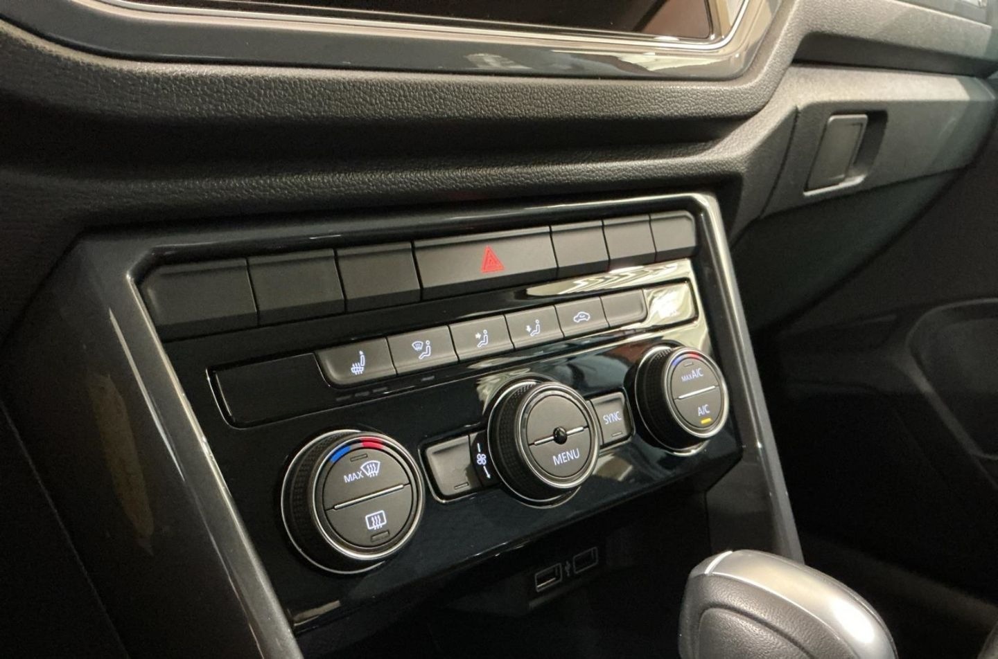 Volkswagen T-Roc 2.0TDI 7-DSG IQ.Drive ACC AHK LED BlindSpo foto 17