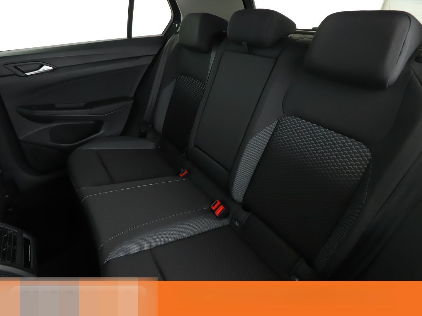 Volkswagen Golf VIII 1.5 TSI ACT Active*LED*NAVI*ACC*CAM* foto 14