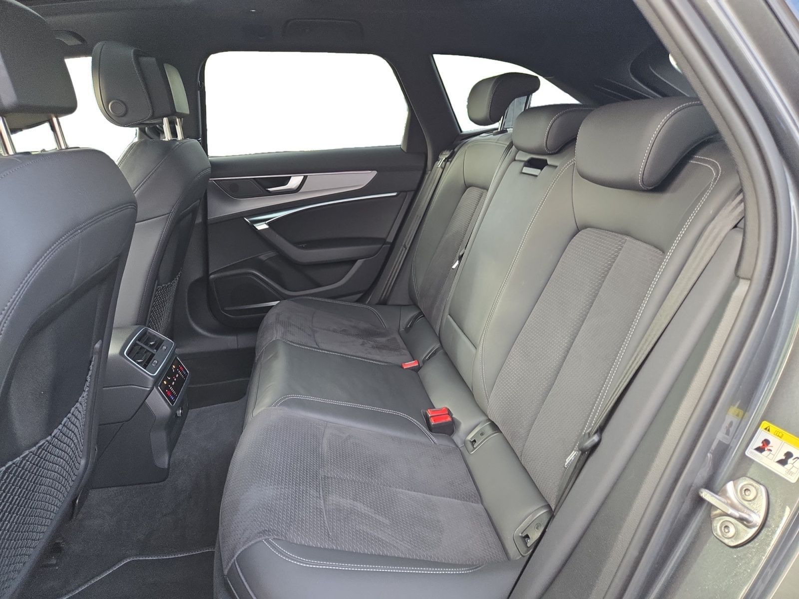 Audi A6 Avant sport 55 TFSI e quattro S tronic ECONOM foto 10