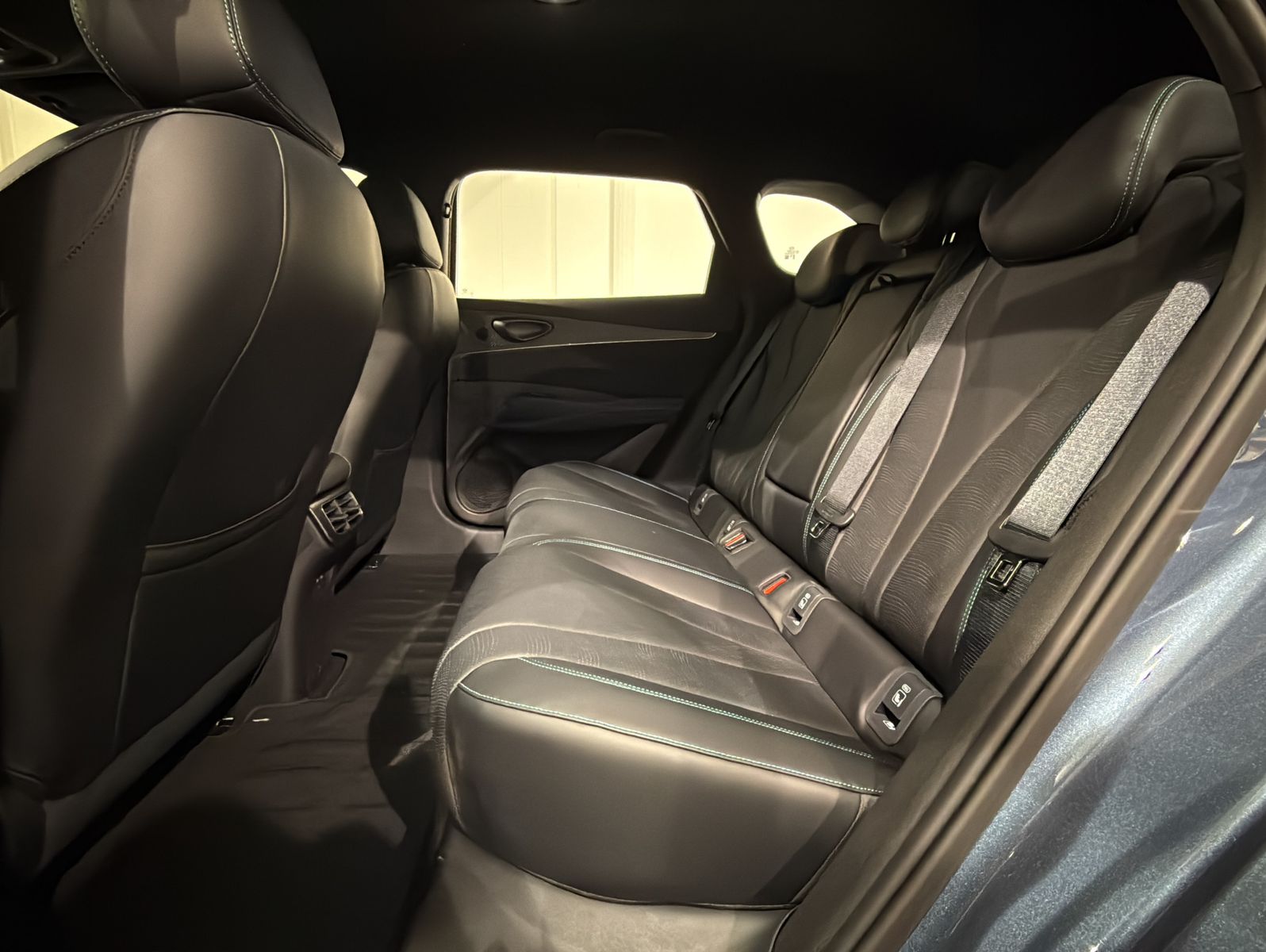 BYD Seal 6 1.5 PHEV DM-i Boost KLIMA | KAMERA | ACC foto 6