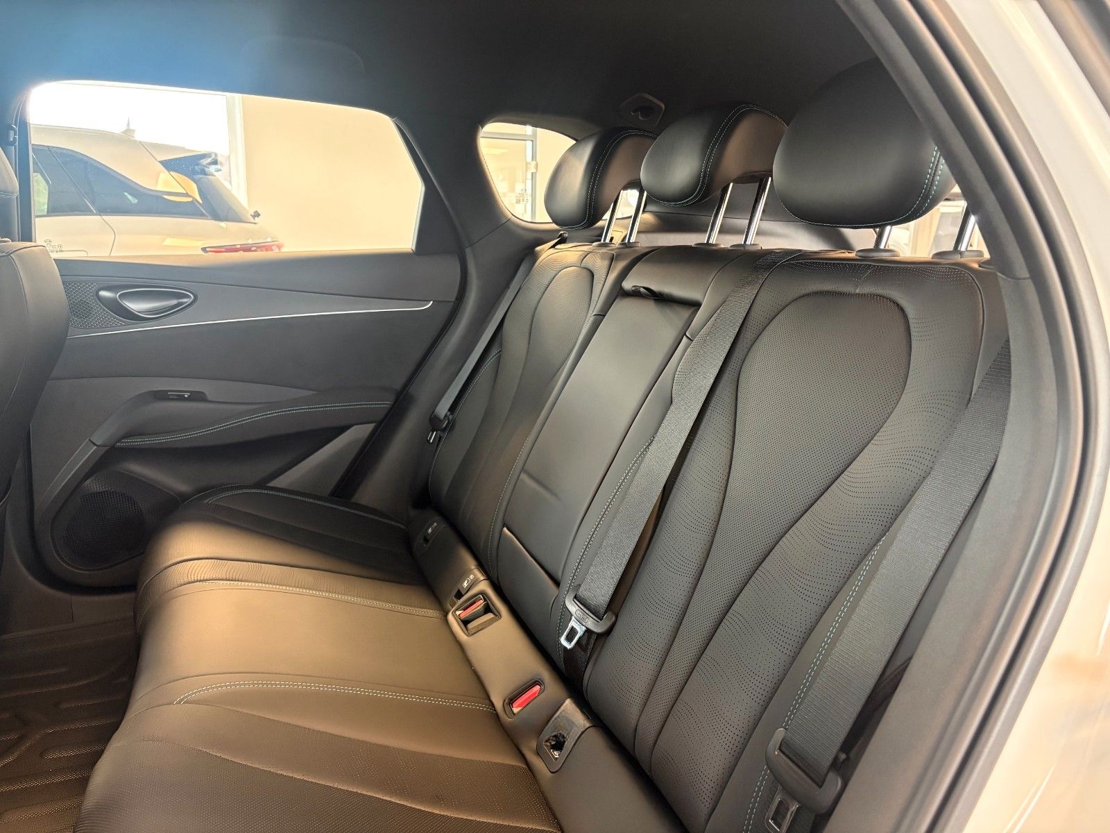 BYD Seal 6 135 kW 1.5 PHEV DM-i Boost foto 16