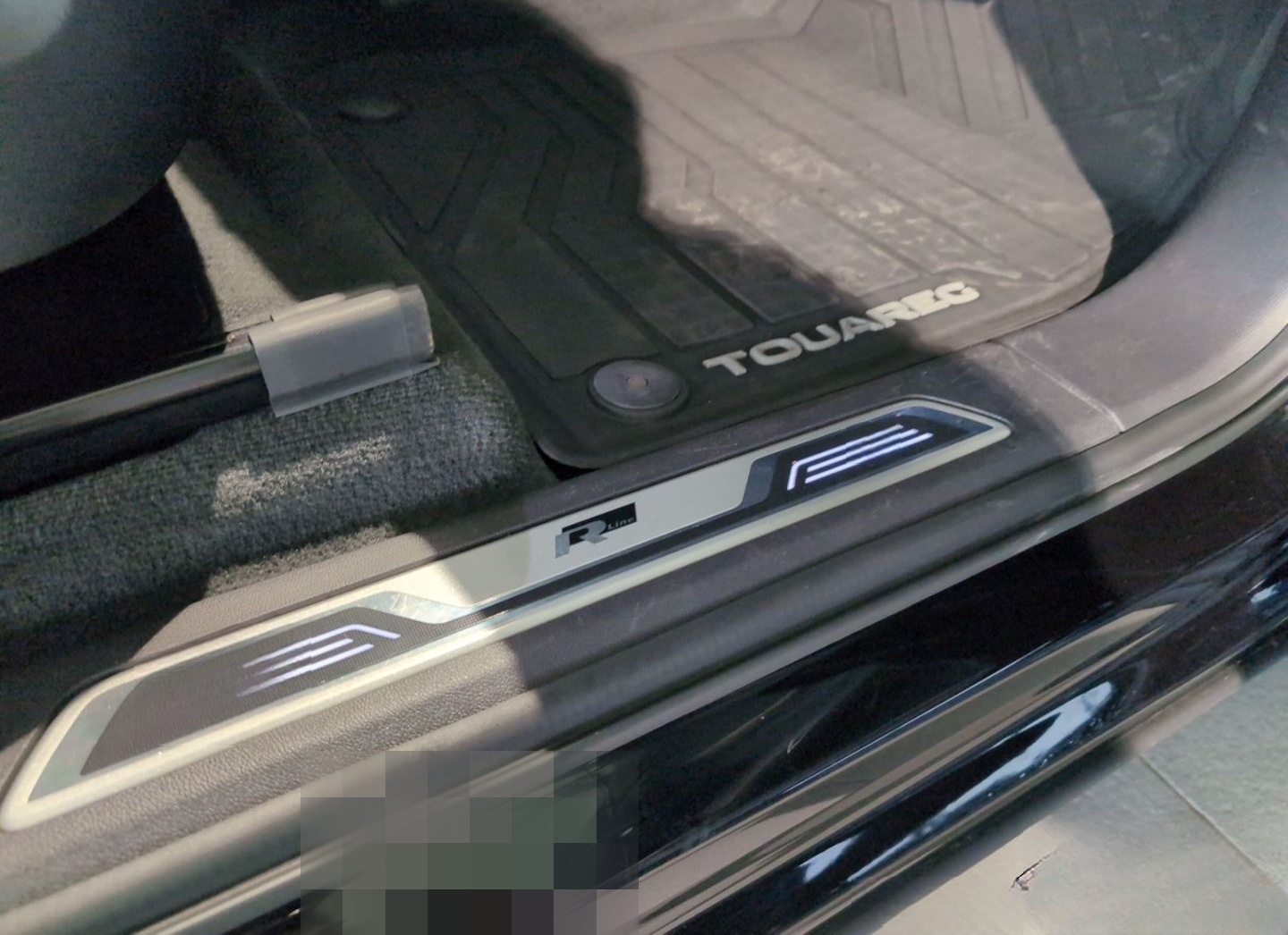 Volkswagen Touareg 3,0 TDI V6 4Motion R-Line DYNAUDIO+AHK foto 16