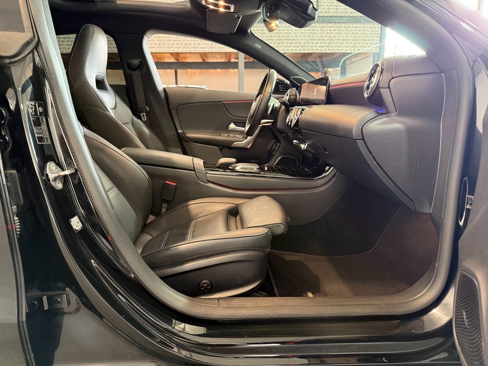 Mercedes-Benz CLA ShootingBrakeCLA 250 4Matic/AMG Line/360/ACC foto 25