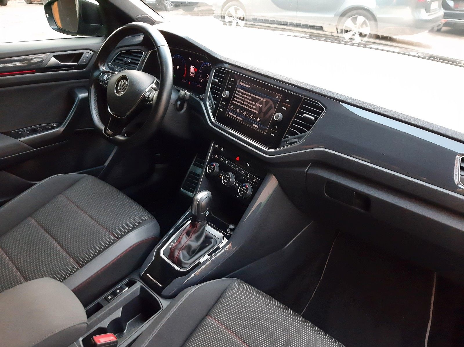 Volkswagen T-Roc Sport foto 16