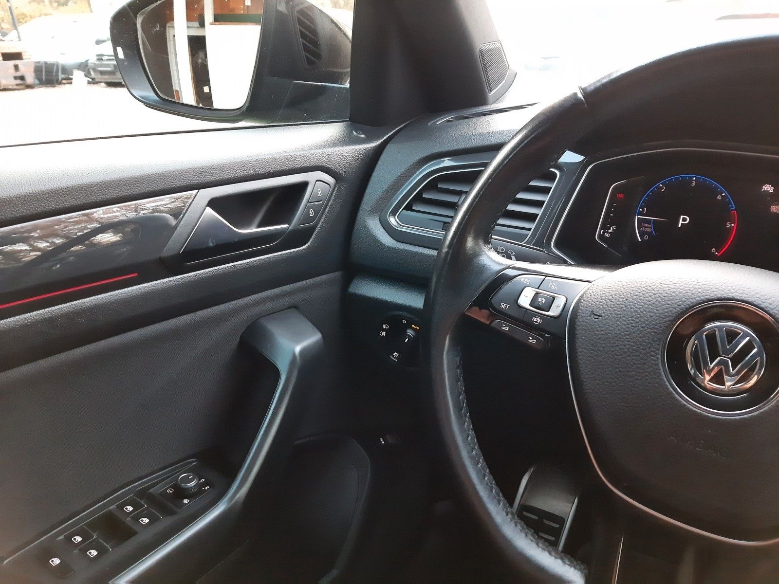 Volkswagen T-Roc Sport foto 5