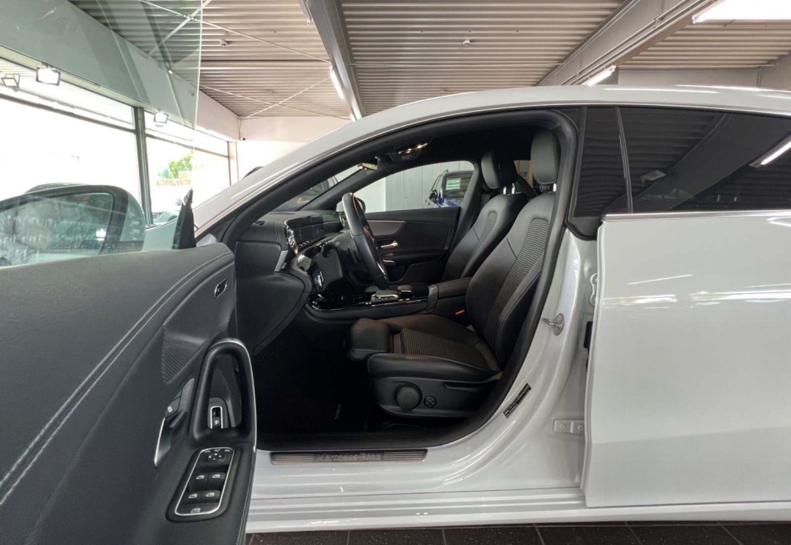 Mercedes-Benz CLA 200d Shooting Brake Progressive SUPER foto 19