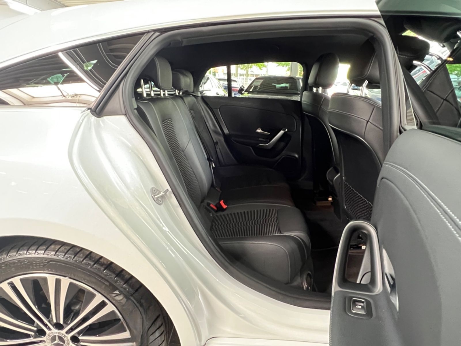 Mercedes-Benz CLA 200d Shooting Brake Progressive SUPER foto 20