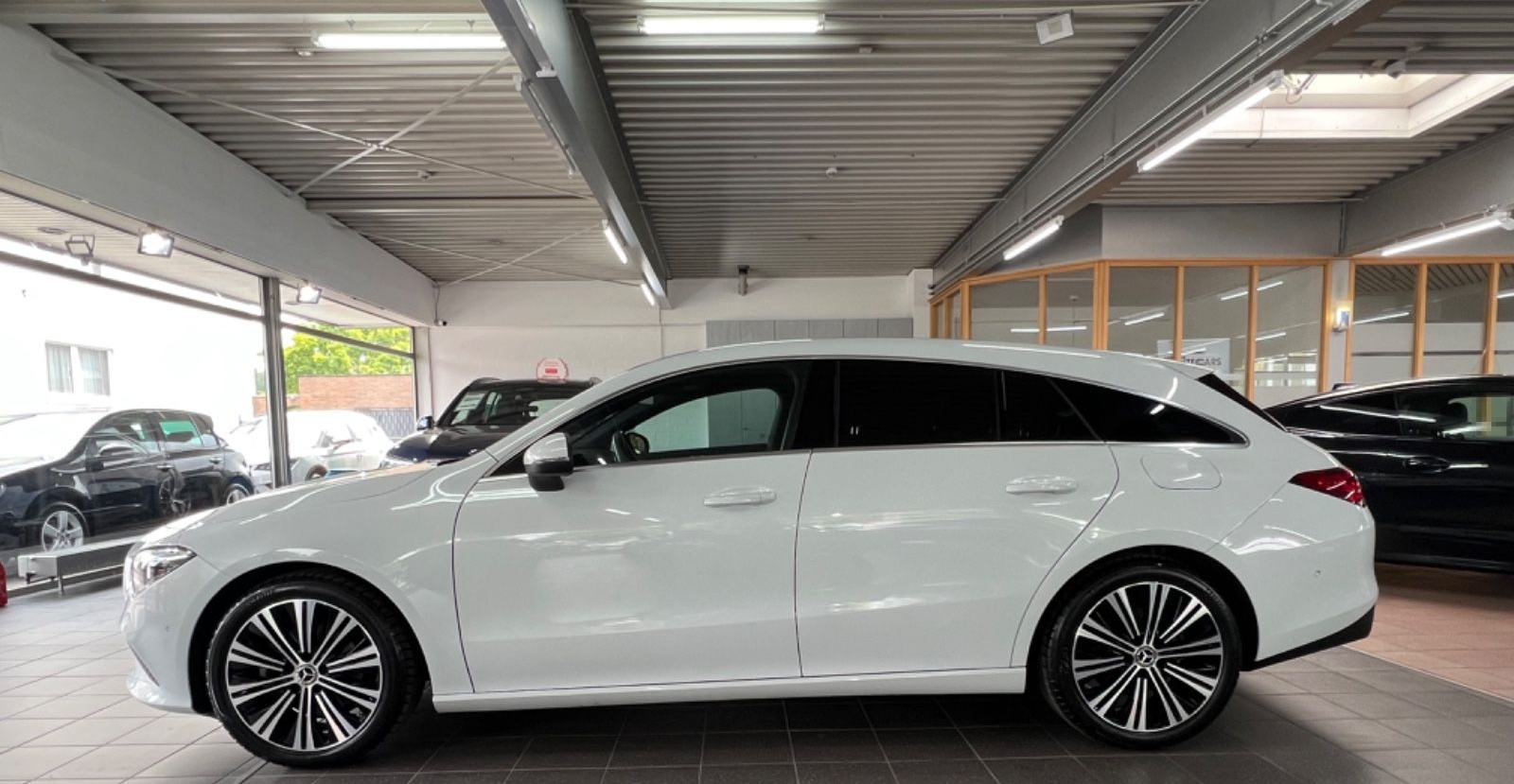 Mercedes-Benz CLA 200d Shooting Brake Progressive SUPER foto 5