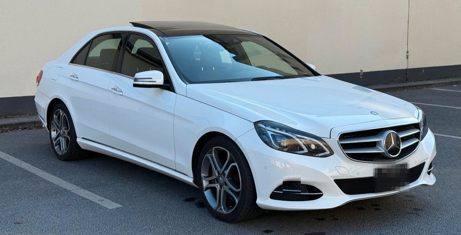 Mercedes-Benz E 400 Hybrid AVANTGARDE foto 2