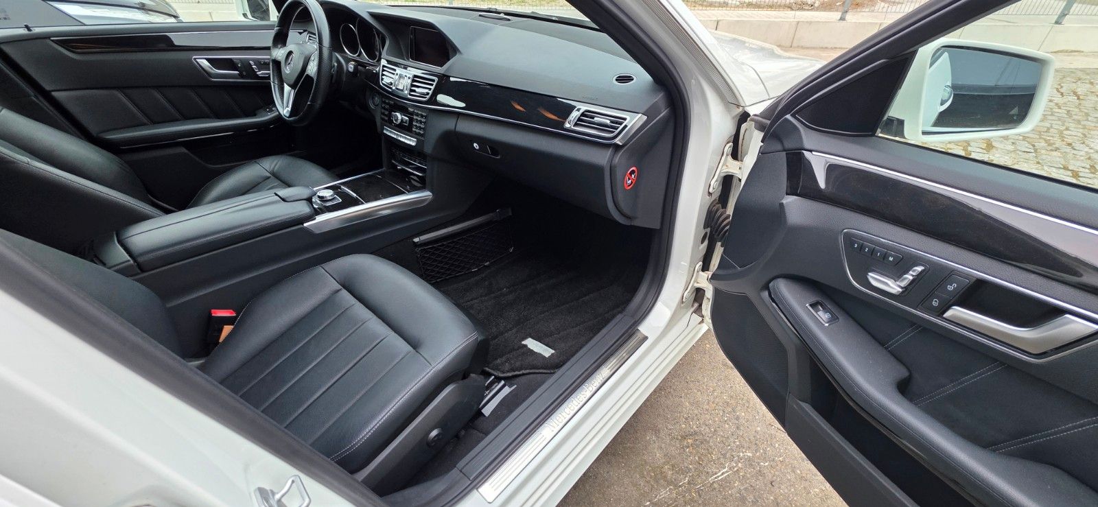 Mercedes-Benz E 400 Hybrid AVANTGARDE foto 14