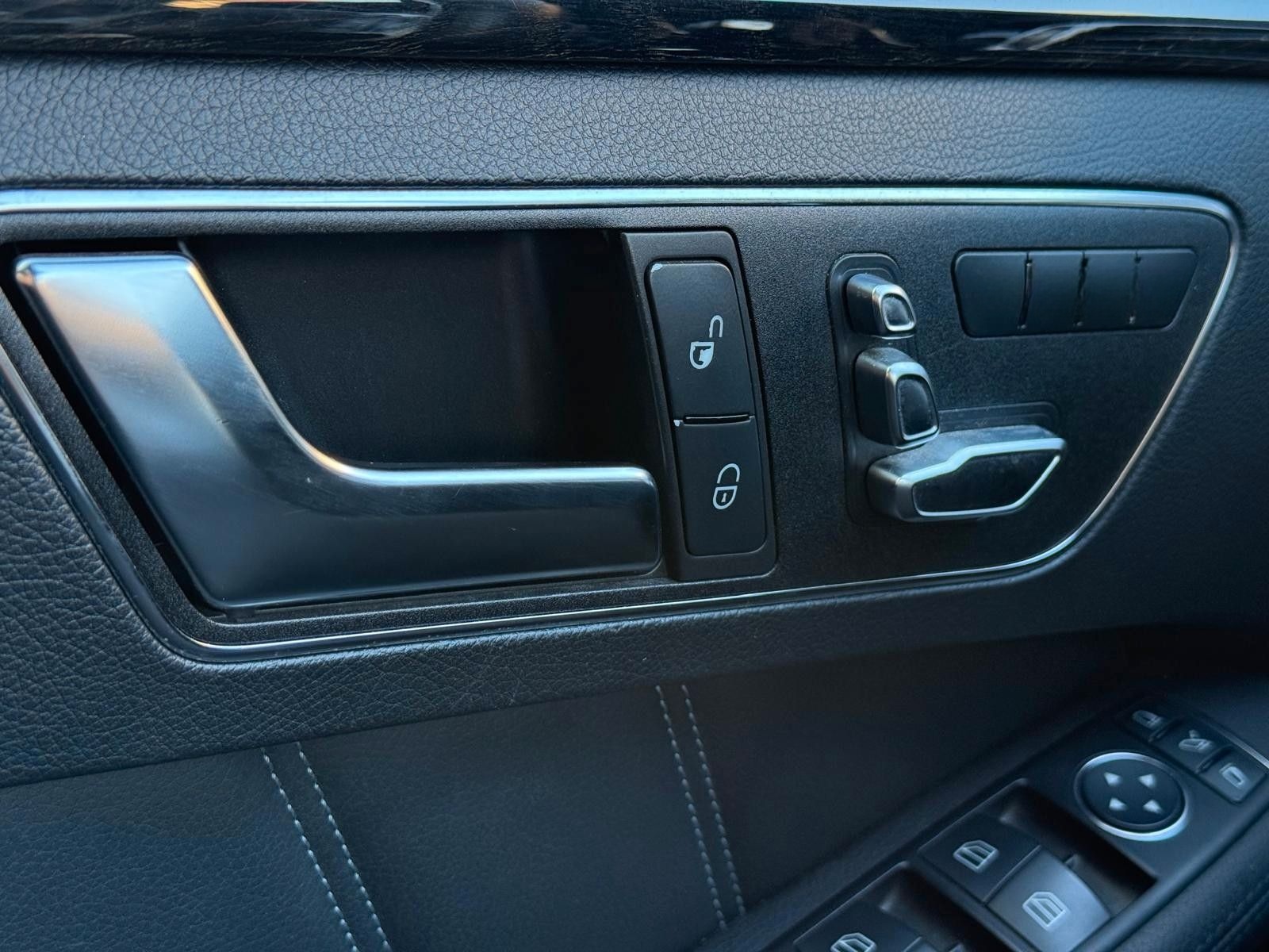 Mercedes-Benz E 400 Hybrid AVANTGARDE foto 19