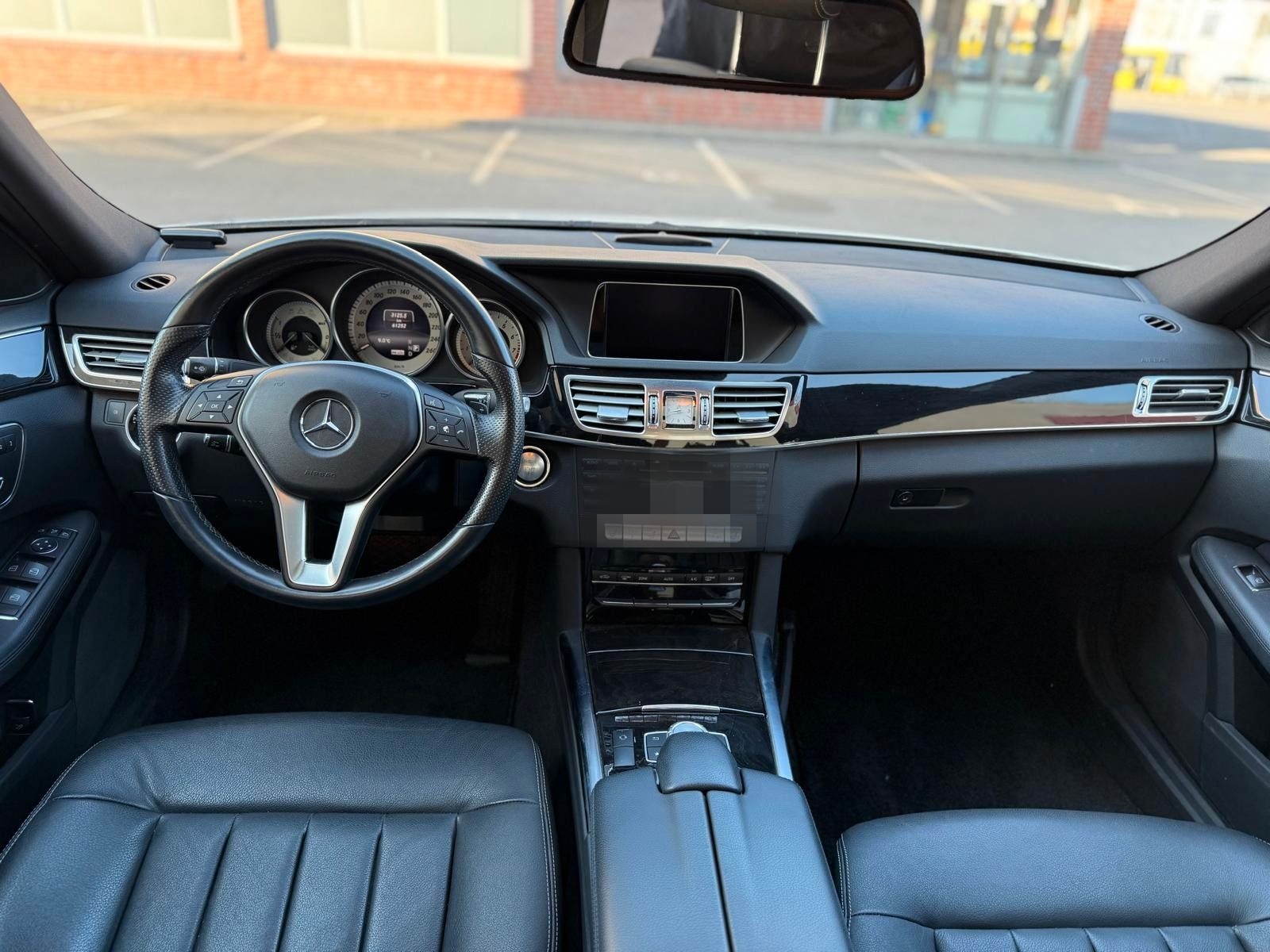 Mercedes-Benz E 400 Hybrid AVANTGARDE foto 10