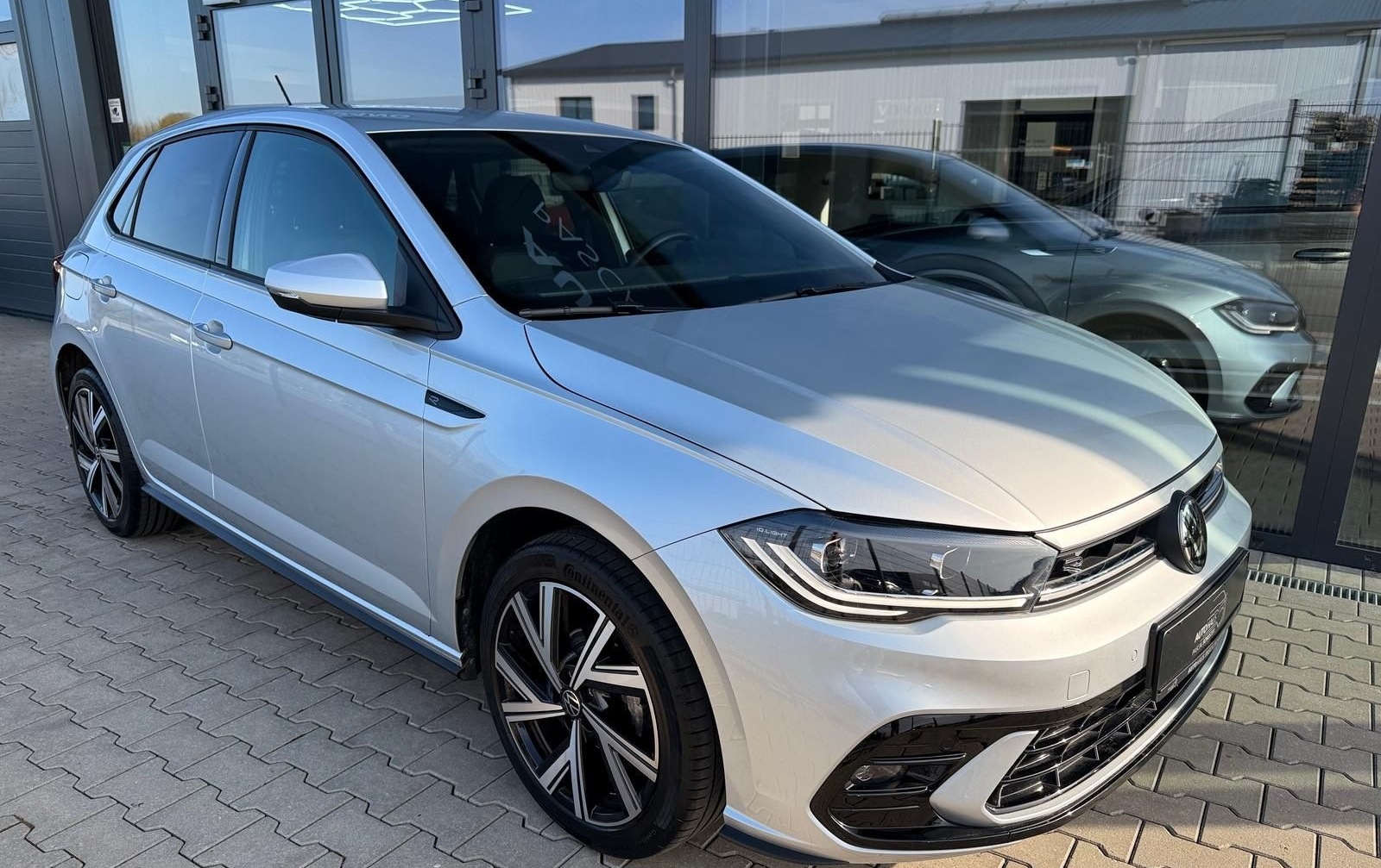 Volkswagen Polo R-Line 1.0 TSI/LED/VIRTUAL/KAM/ACC/TRAVEL foto 4