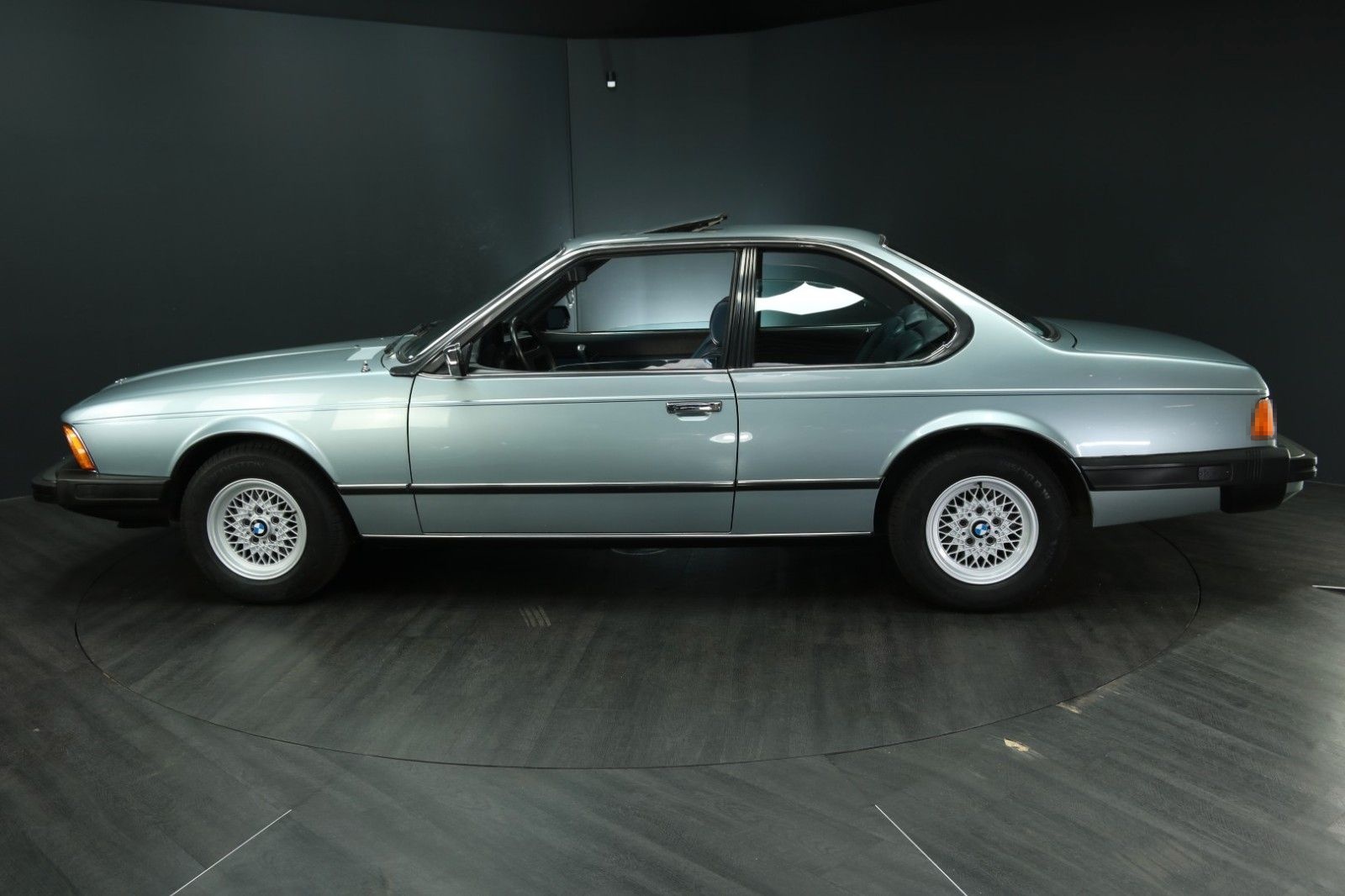 BMW 633 CSi foto 3
