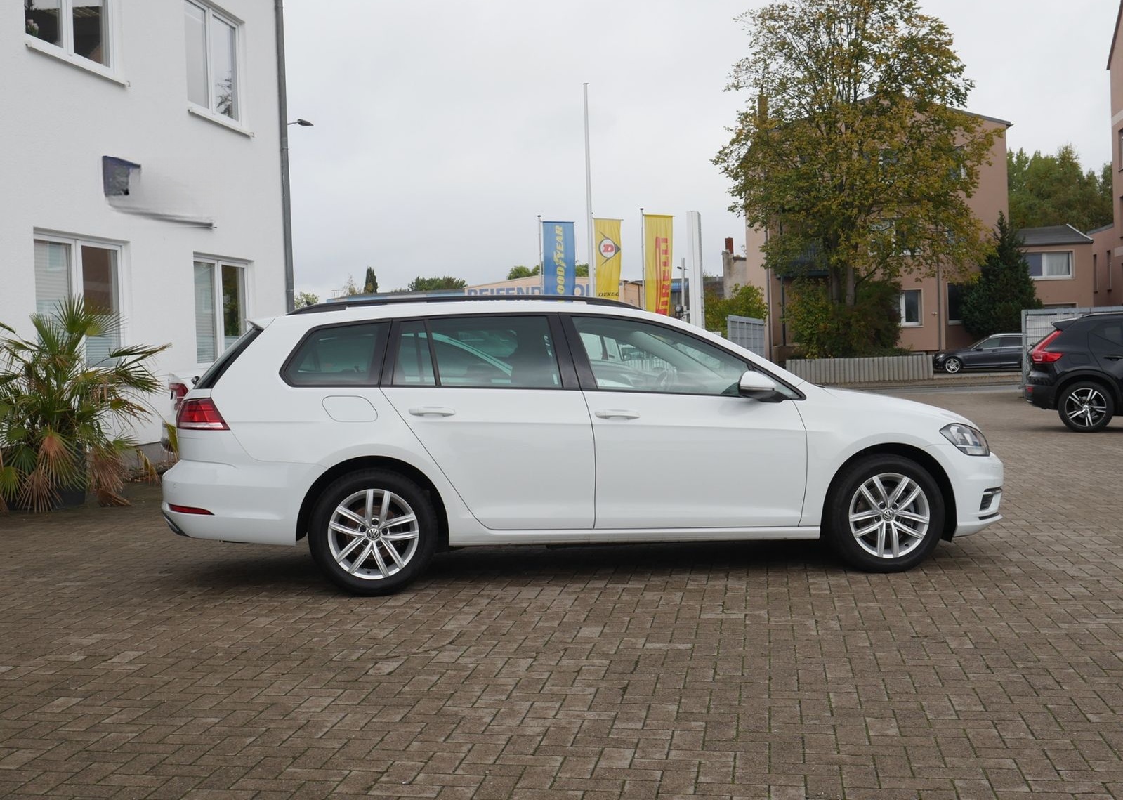 Volkswagen Golf VII Variant 2.0 TDI Comfortline NAVI ACC ST foto 16