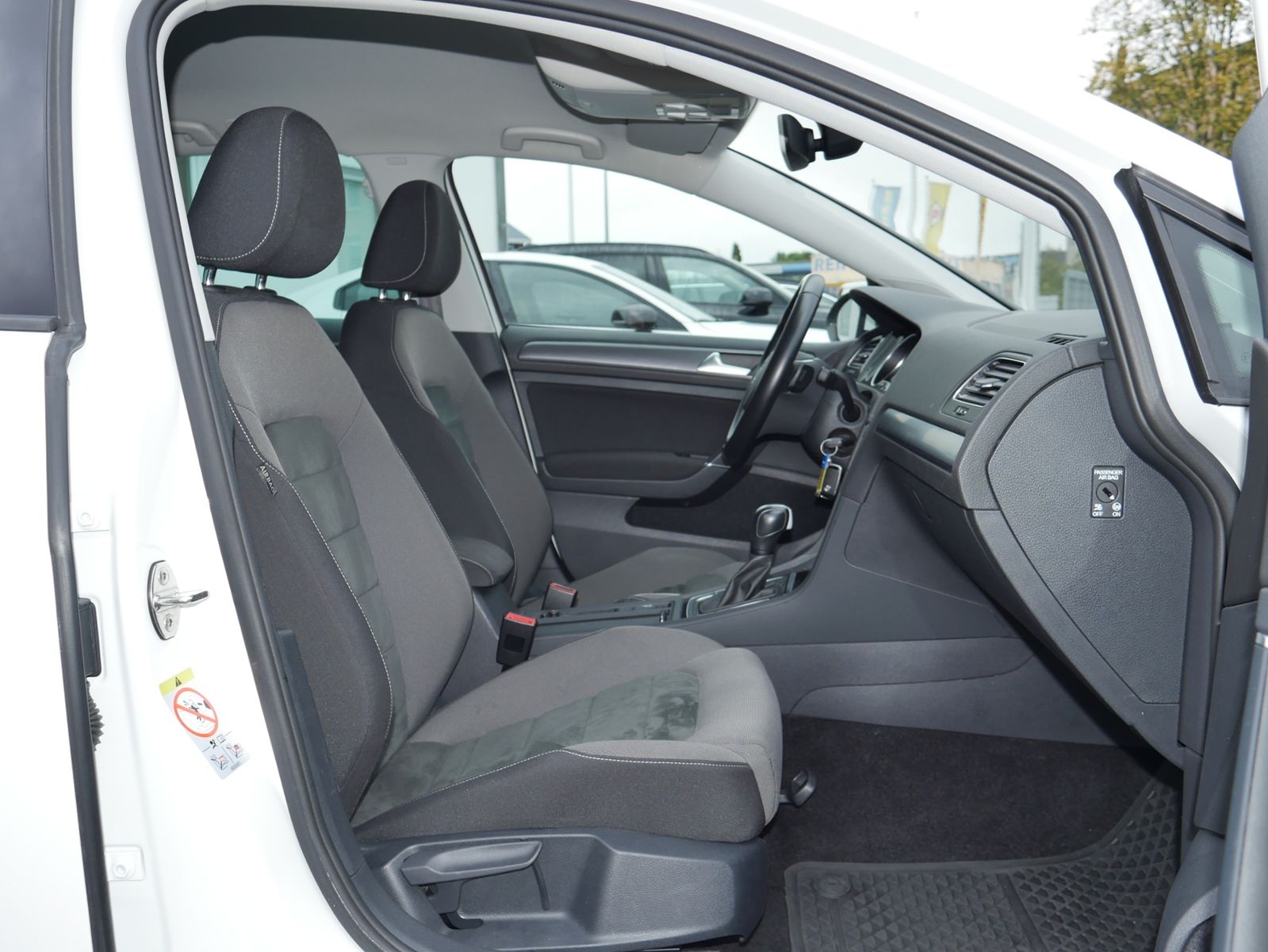 Volkswagen Golf VII Variant 2.0 TDI Comfortline NAVI ACC ST foto 4