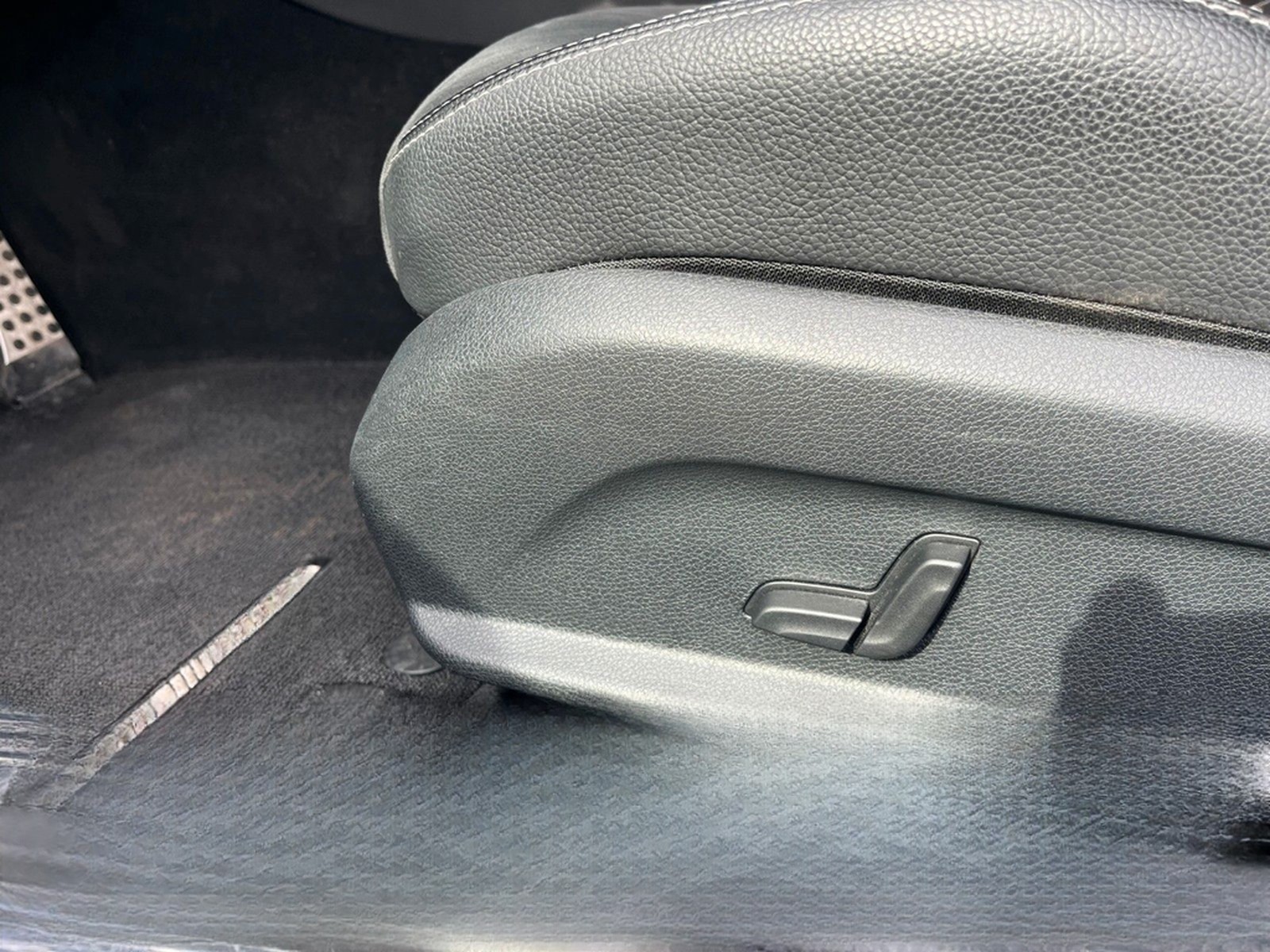 Mercedes-Benz Coupe C 200 AMG-Line 7G-tronic LED*NAV*SHZ foto 13