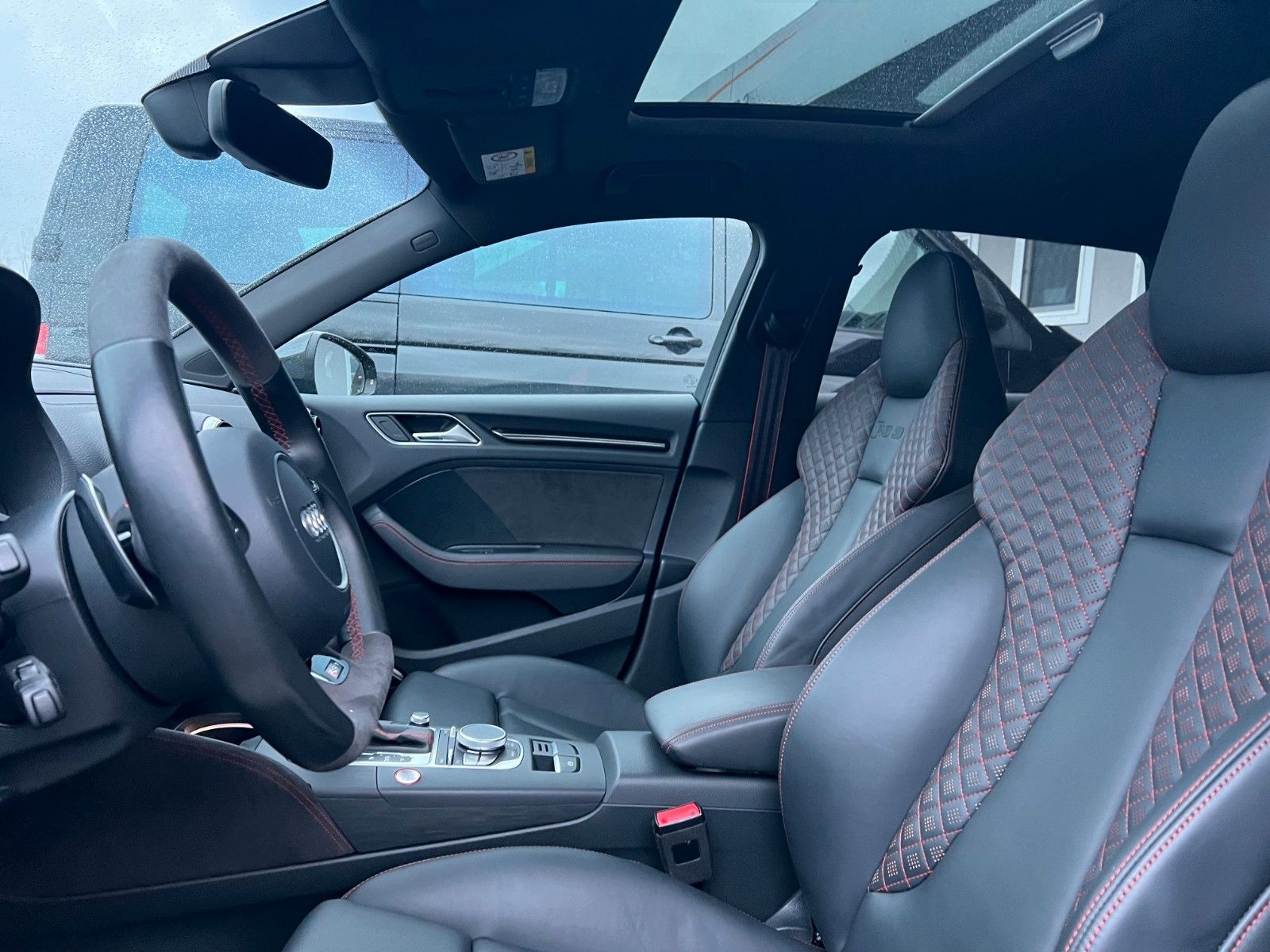 Audi RS3 Spb. 2.5 TFSI quattro 280 km/h Carbon VOLL! foto 10