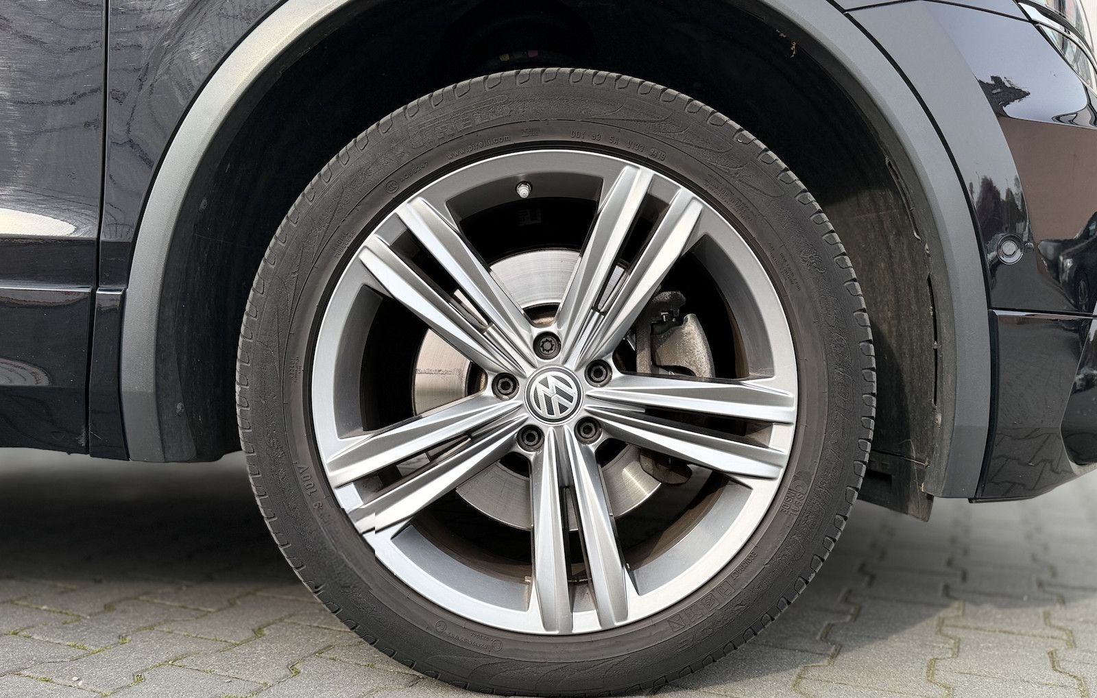 Volkswagen Tiguan Allspace R-LIne / 4Motion / Pano / Memory foto 13