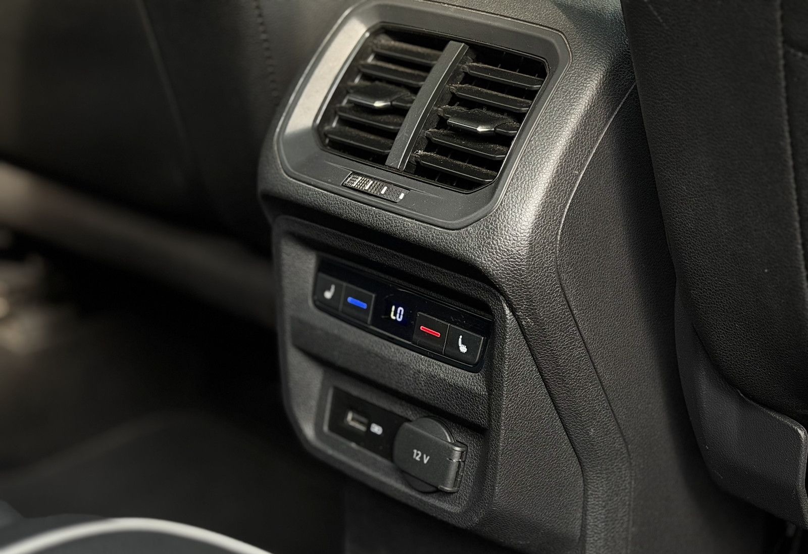 Volkswagen Tiguan Allspace R-LIne / 4Motion / Pano / Memory foto 20