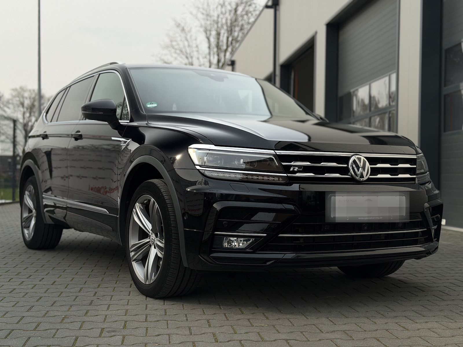 Volkswagen Tiguan Allspace R-LIne / 4Motion / Pano / Memory foto 4