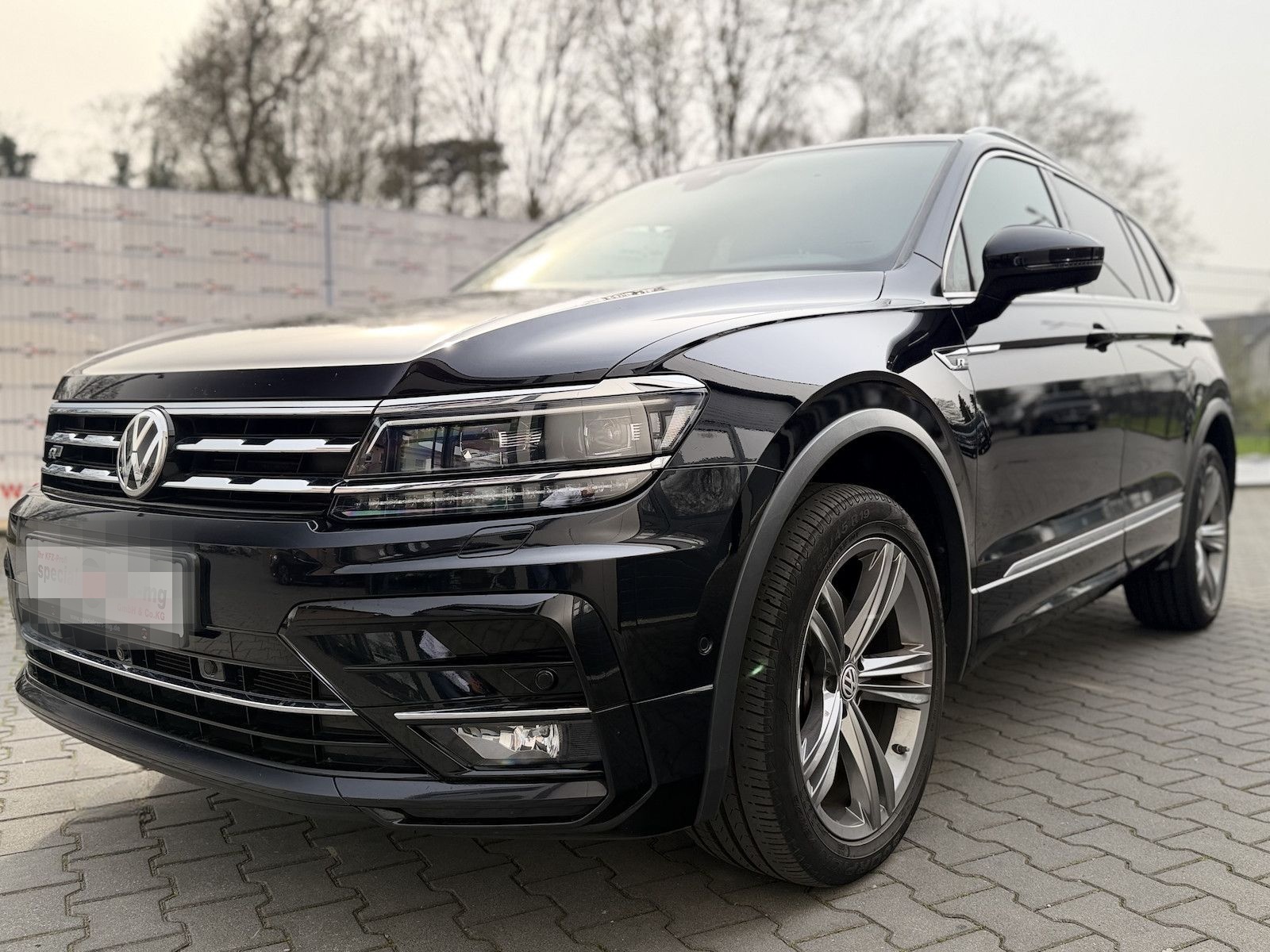 Volkswagen Tiguan Allspace R-LIne / 4Motion / Pano / Memory foto 6