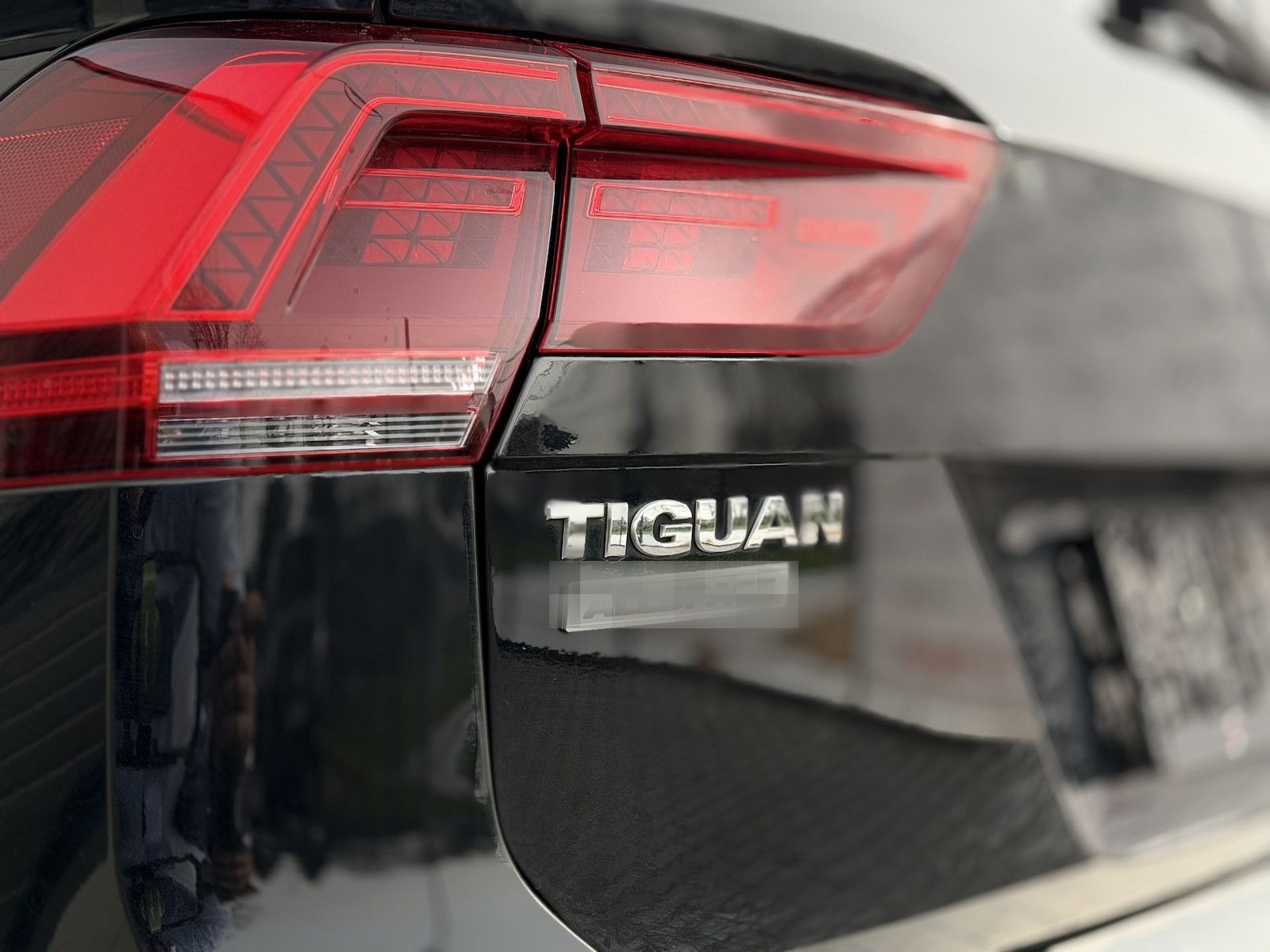 Volkswagen Tiguan Allspace R-LIne / 4Motion / Pano / Memory foto 9