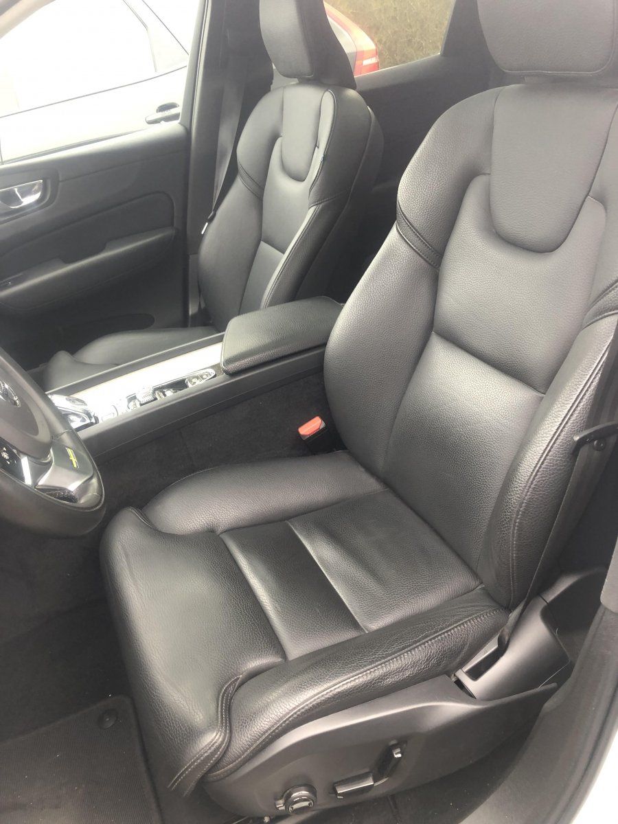 Volvo XC60 B4 Inscription Panoramdach Anhängerzug foto 10