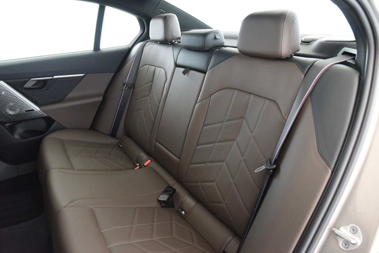 BMW 520d xDrive M Sport Pro ACC Pano LED 360° AHK foto 6