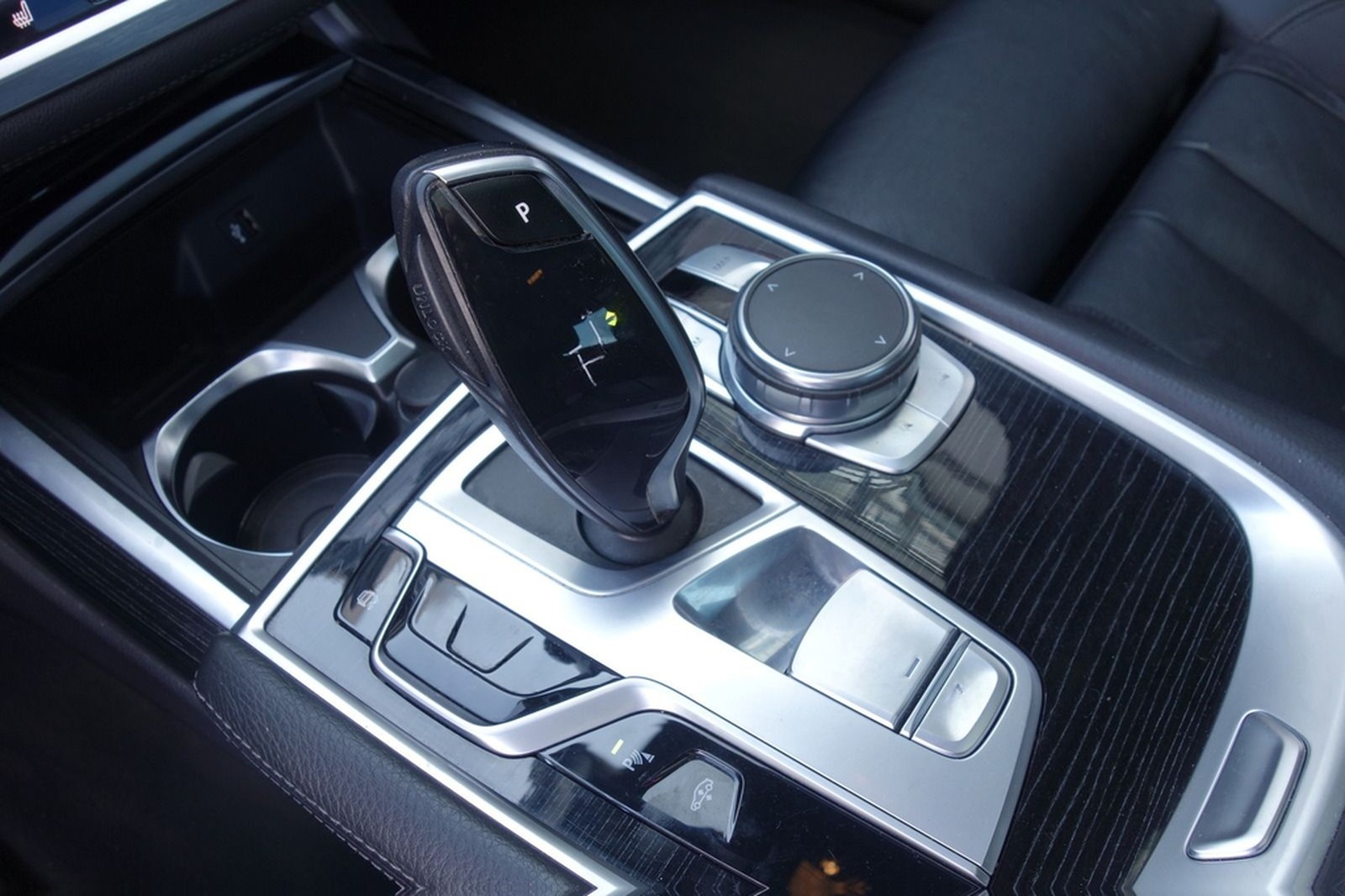 BMW 730 d xDrive M PAKET GSD/LUFT/ACC/TOTW/KAM foto 11