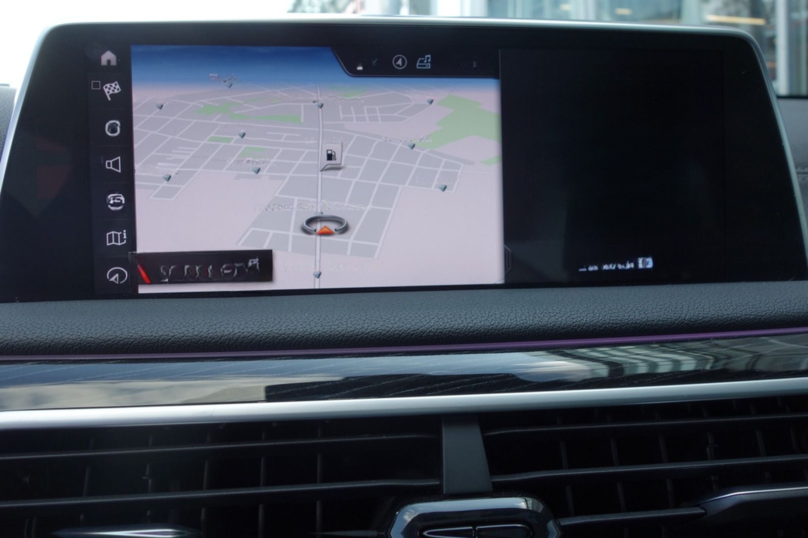 BMW 730 d xDrive M PAKET GSD/LUFT/ACC/TOTW/KAM foto 14