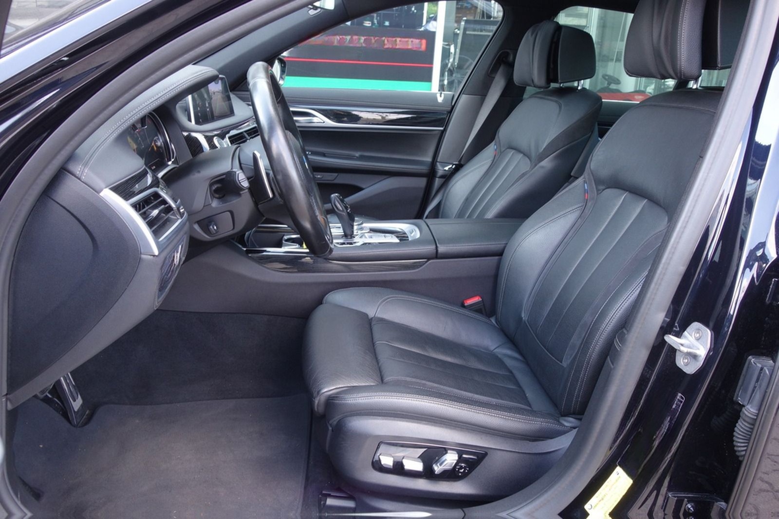 BMW 730 d xDrive M PAKET GSD/LUFT/ACC/TOTW/KAM foto 25