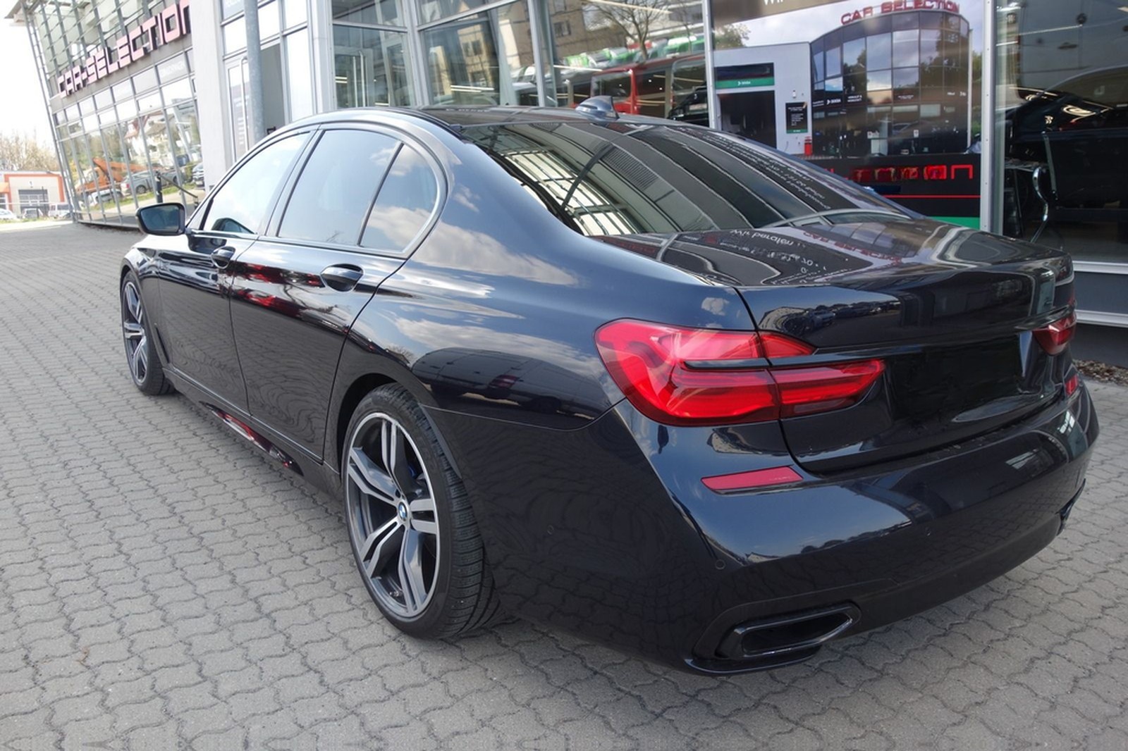 BMW 730 d xDrive M PAKET GSD/LUFT/ACC/TOTW/KAM foto 6