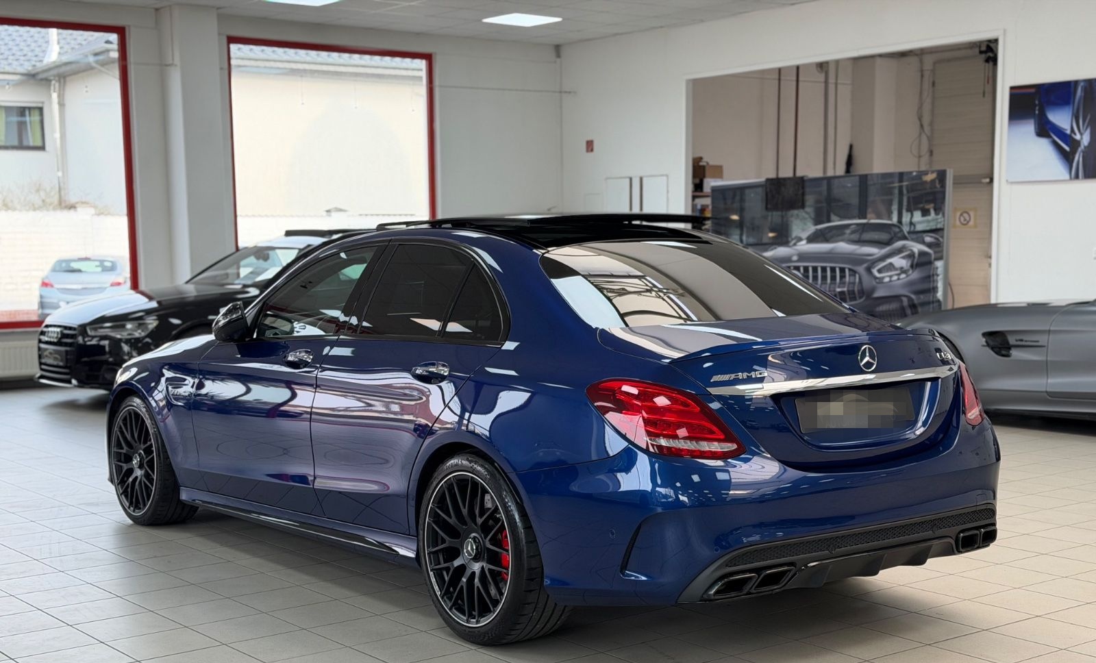 Mercedes-Benz C63S AMG /DESIGNO/BURM./360°-KAM/PANO/HUD/MEMORY foto 3