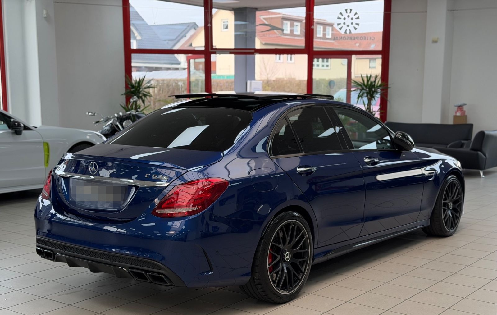 Mercedes-Benz C63S AMG /DESIGNO/BURM./360°-KAM/PANO/HUD/MEMORY foto 7