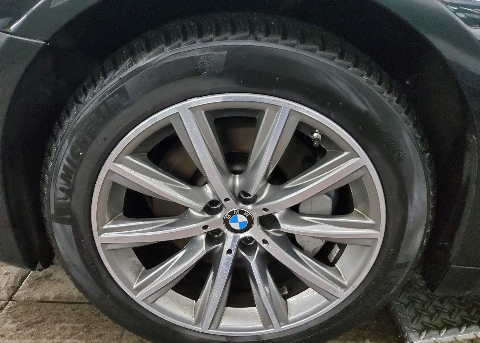 BMW 530iA Touring Leder Navi LC Pro H-K AHK LED+ RfK foto 11
