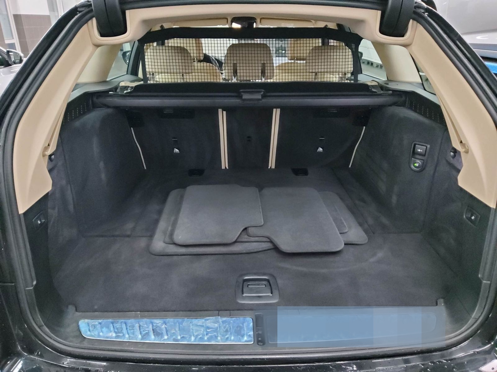 BMW 530iA Touring Leder Navi LC Pro H-K AHK LED+ RfK foto 12