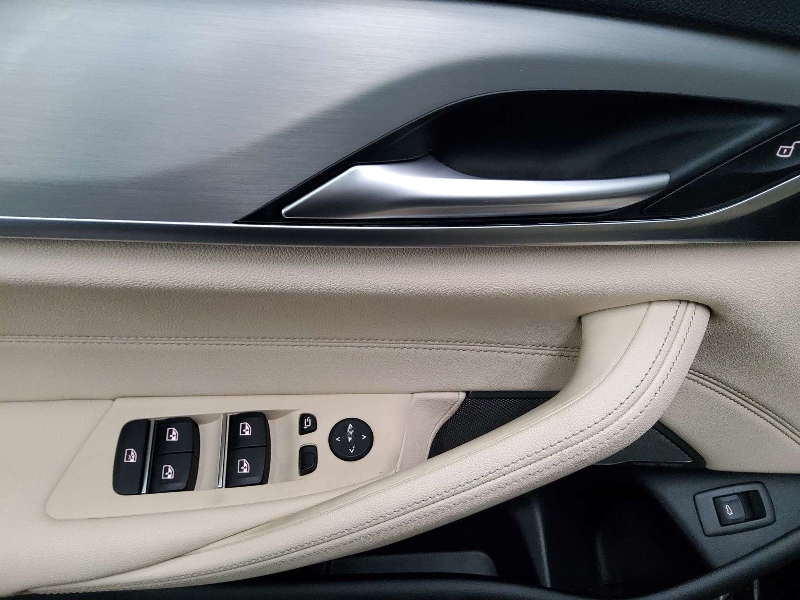 BMW 530iA Touring Leder Navi LC Pro H-K AHK LED+ RfK foto 10