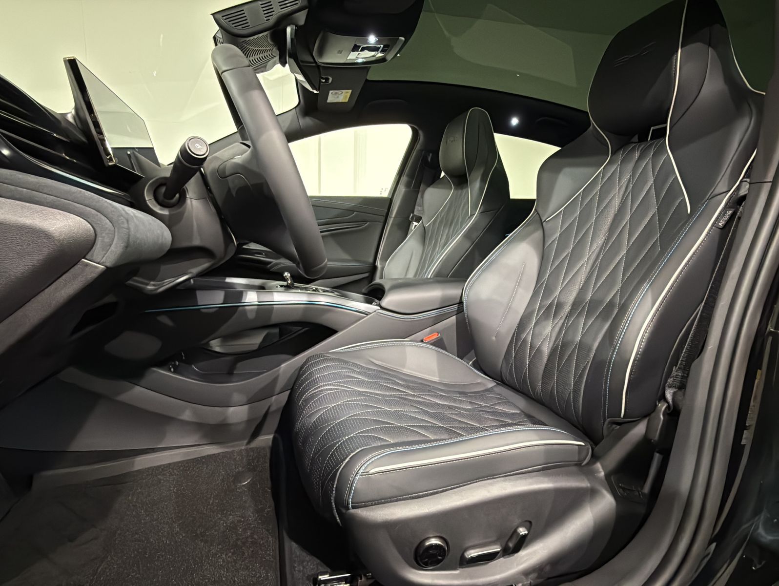 BYD Seal AWD Excellence PANO | 360° | LAS | HEAD UP foto 2