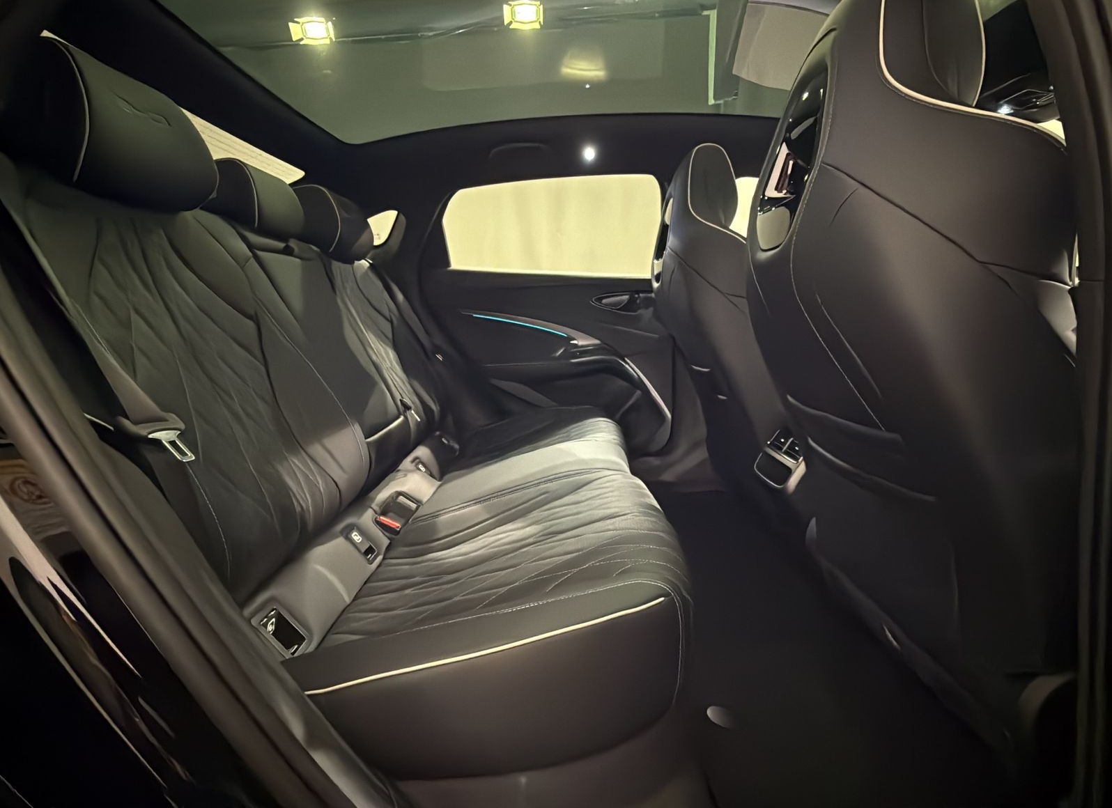 BYD Seal AWD Excellence PANO | 360° | LAS | HEAD UP foto 11