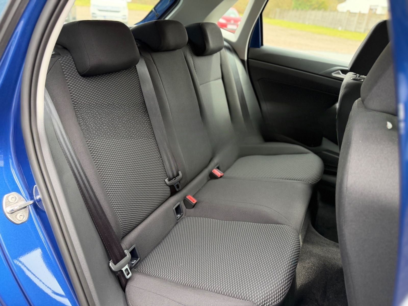 Volkswagen Polo VI APP,LED,LANE,SITZH foto 15