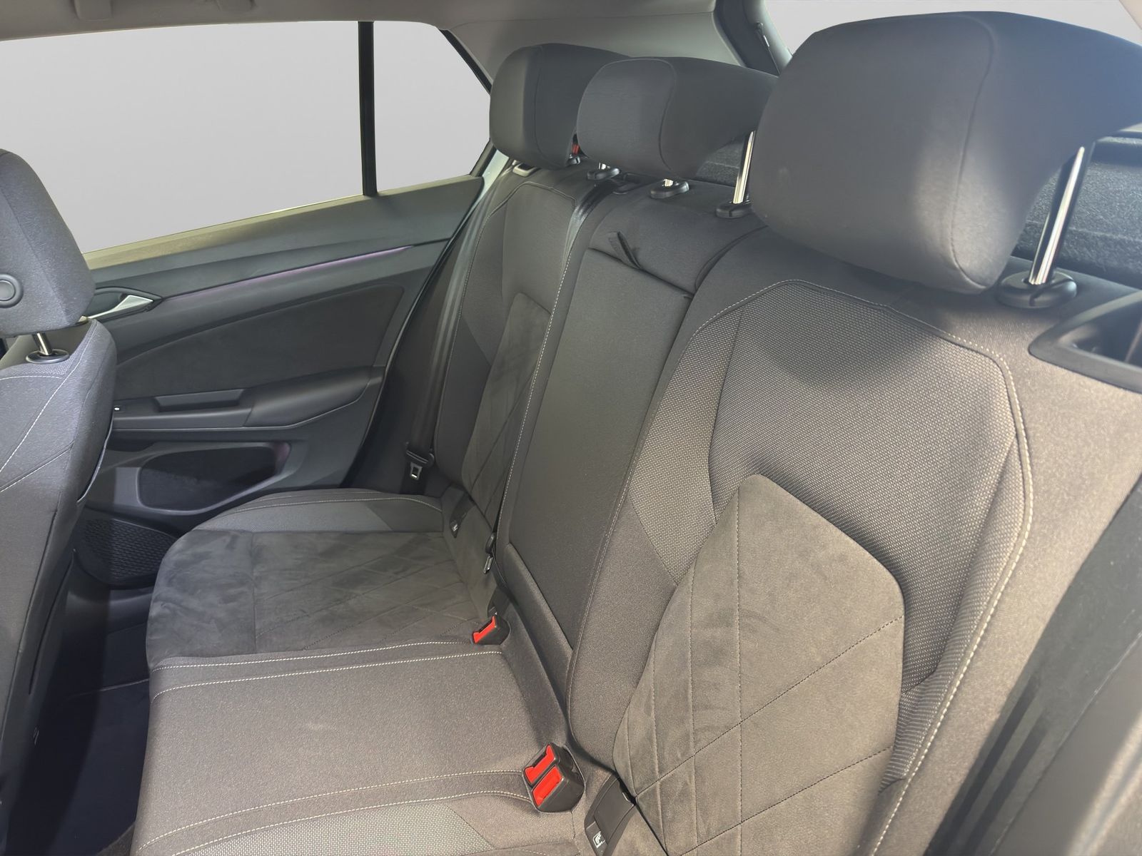 Volkswagen Golf 2.0 TSI DSG Style LED NAVI 18 AHK ACC KAMER foto 13