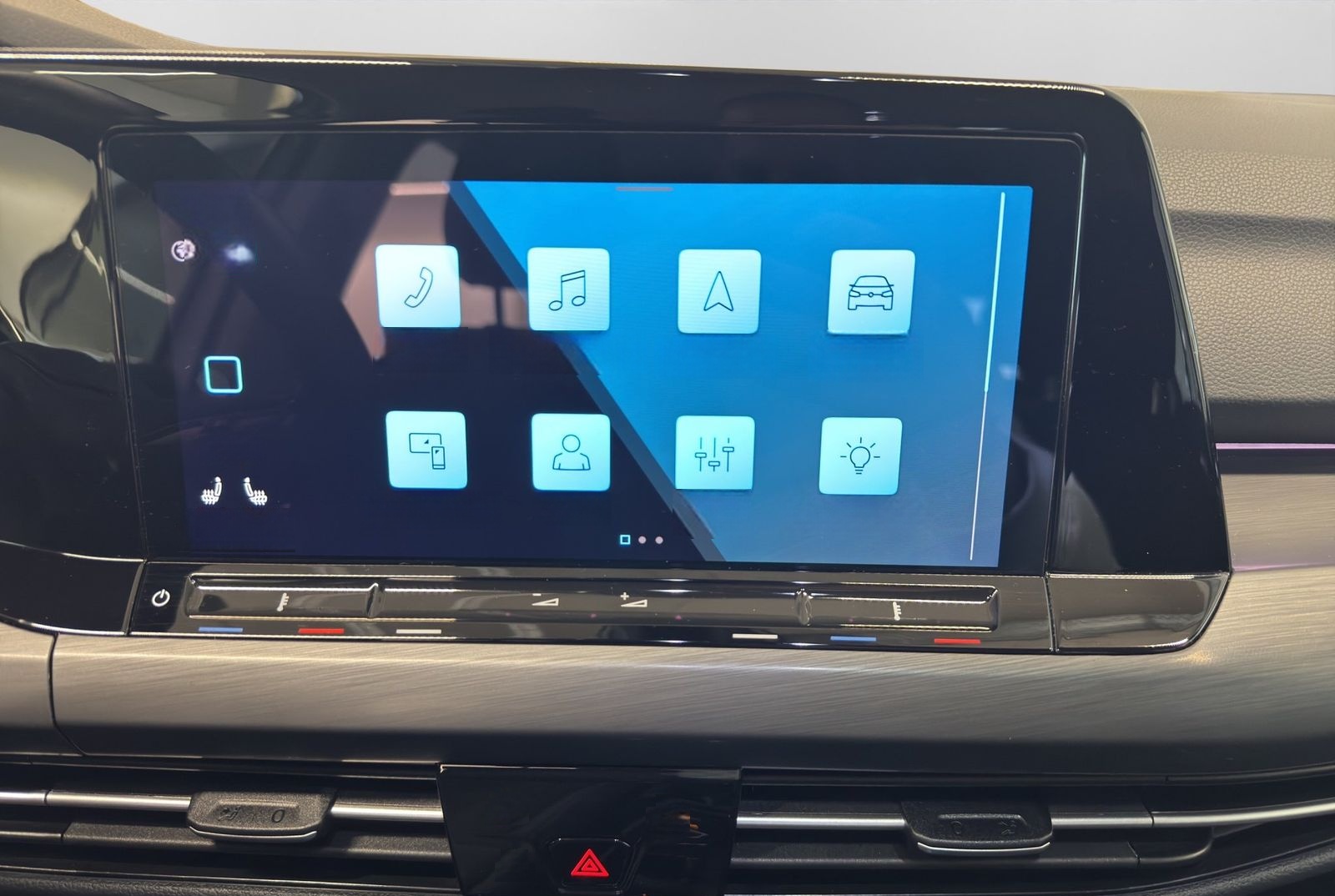 Volkswagen Golf 2.0 TSI DSG Style LED NAVI 18 AHK ACC KAMER foto 16