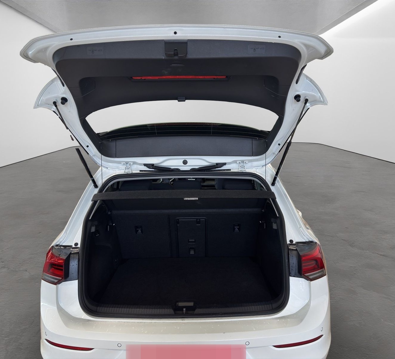 Volkswagen Golf 2.0 TSI DSG Style LED NAVI 18 AHK ACC KAMER foto 17