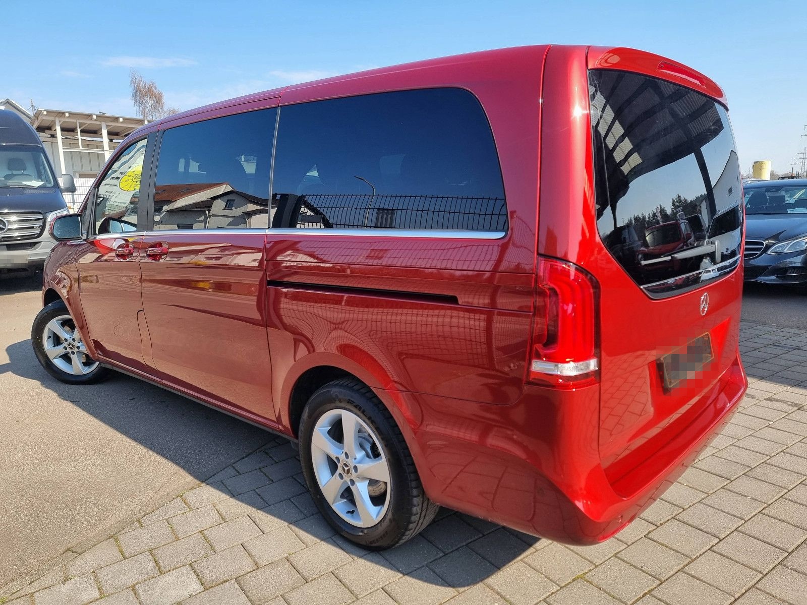 Mercedes-Benz V300 lang Sport-Paket Leder Nav LED 360° 7-Sitze foto 4