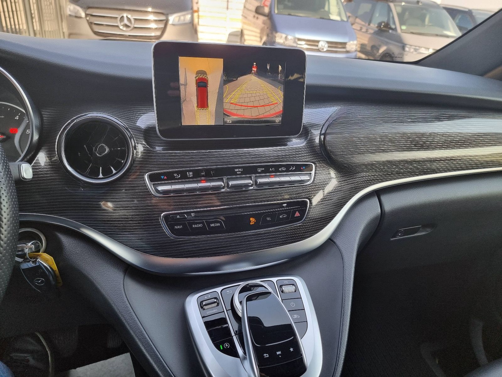 Mercedes-Benz V300 lang Sport-Paket Leder Nav LED 360° 7-Sitze foto 7