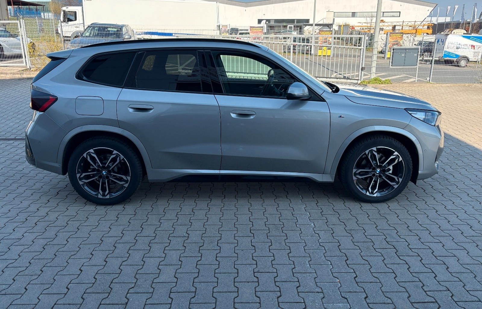 BMW X1 18 d sDrive M Sport/Pano foto 5